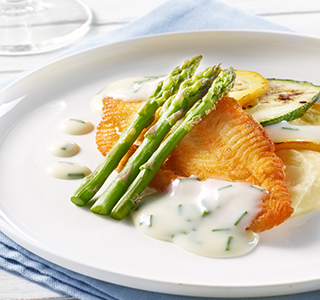 Fried plaice with green asparagus