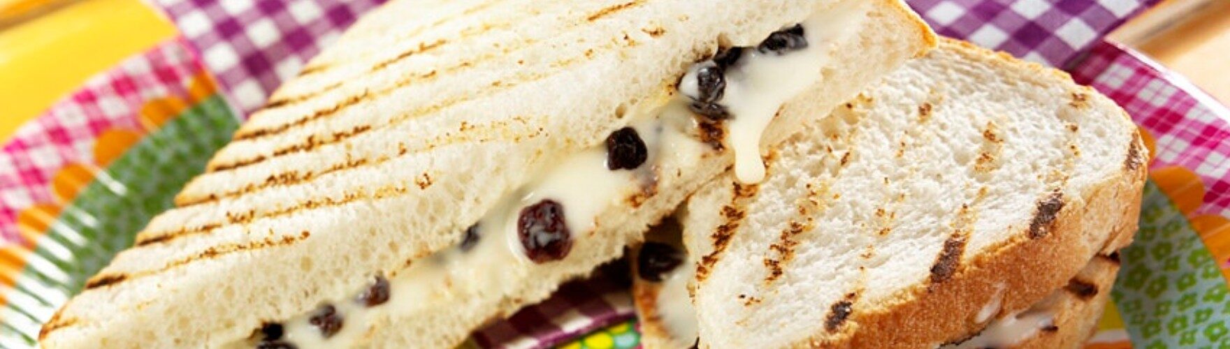 Kid’s toastie with raisins